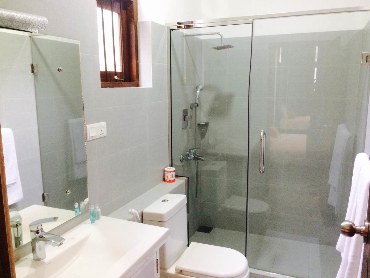 Sea Breeze Deluxe Inn Negombo Bagian luar foto