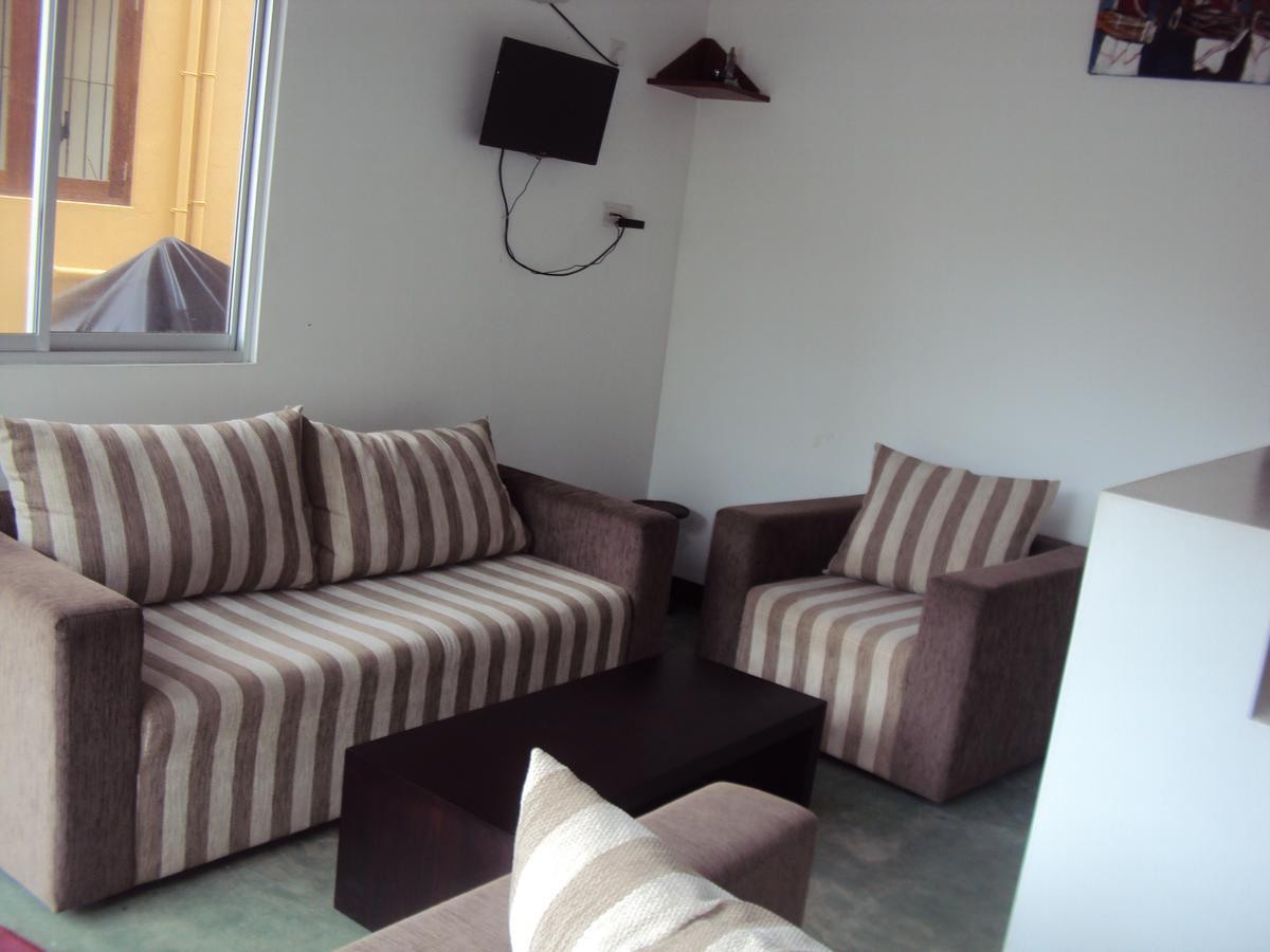 Sea Breeze Deluxe Inn Negombo Bagian luar foto